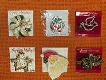 Ladies 6 New Festive Christmas Pins in Luke AFB, Arizona